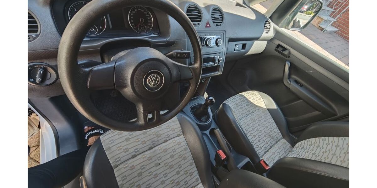 VW Caddy 280.000 km 3.600 &euro; Büren 33142