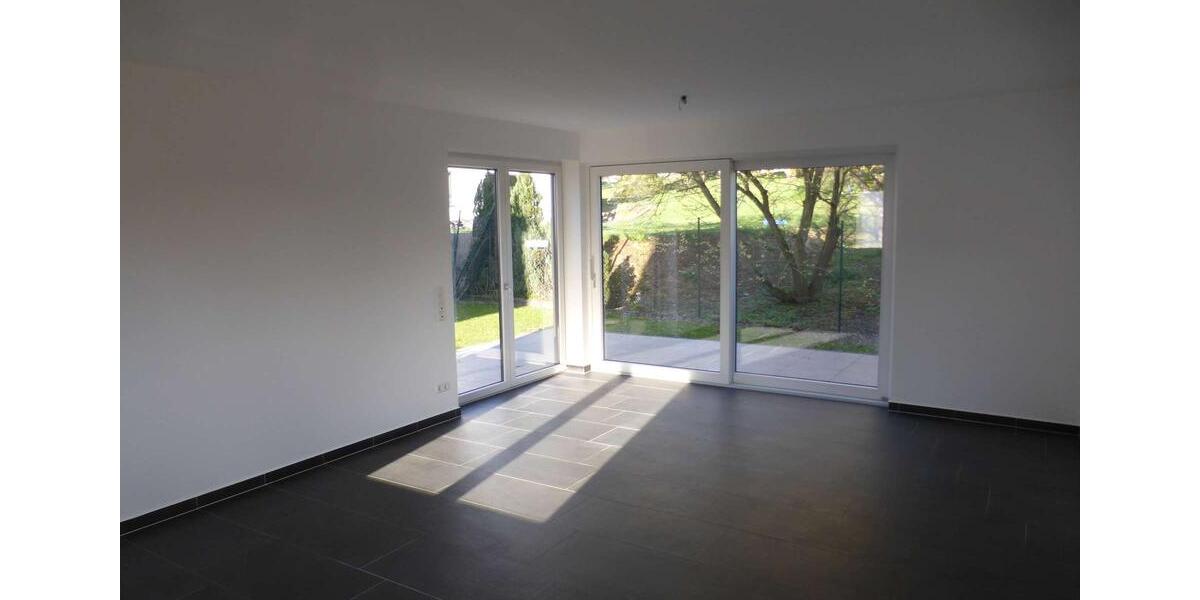 Einfamilienhaus Bad Soden am Taunus - 5 Zimmer, 175 m&sup2;, 3.200&euro; | Angebot:24271376