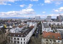 Vollmöbliertes 1-Zi-Apartment in Frankfurt mit schönem Ausblick