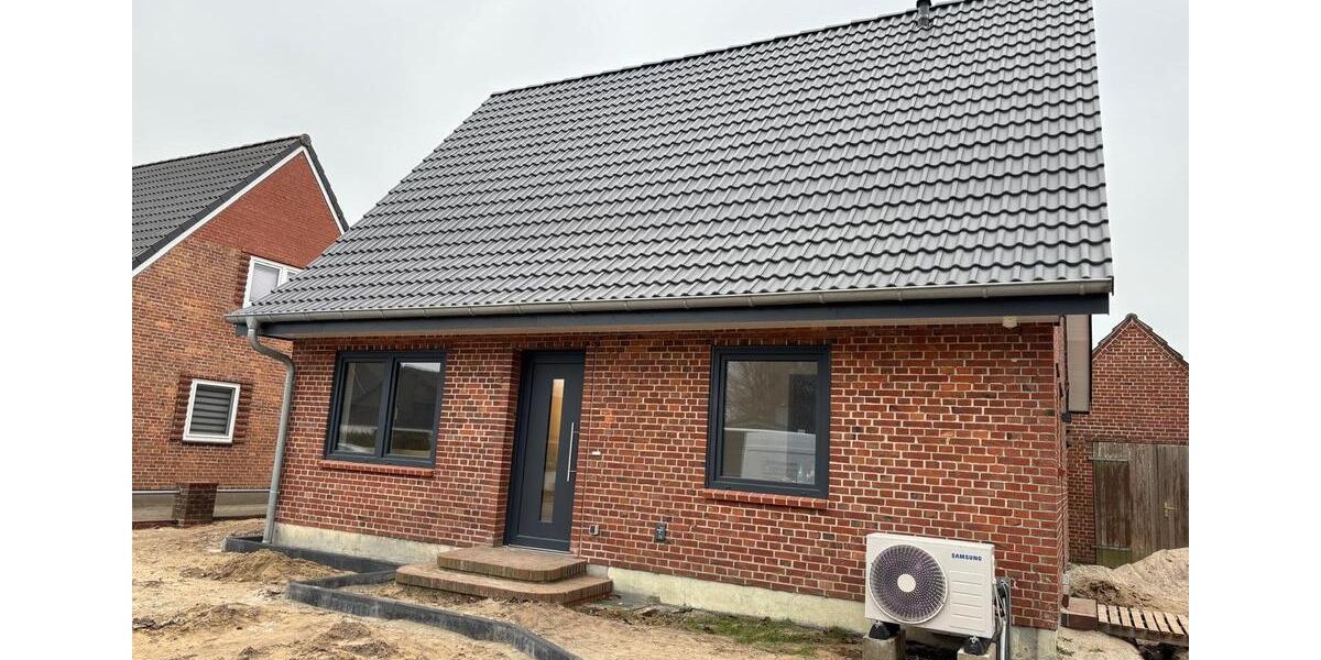 Erstbezug - Kernsaniertes EFH - KFW 70 - ruhige Sackgassenlage 3 zimmer