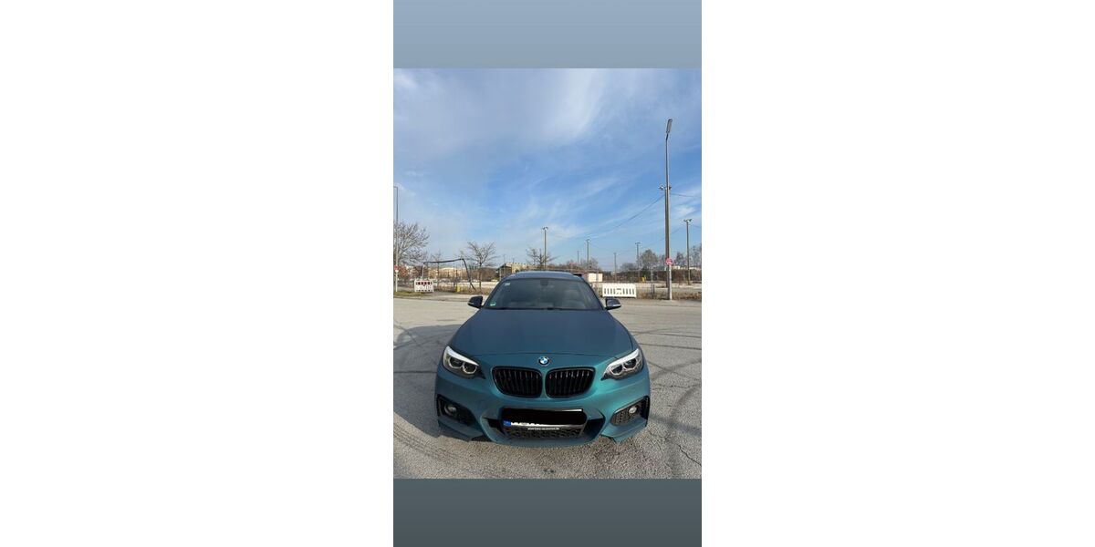 BMW 220 65.592 km 31.999 &euro; München 80939