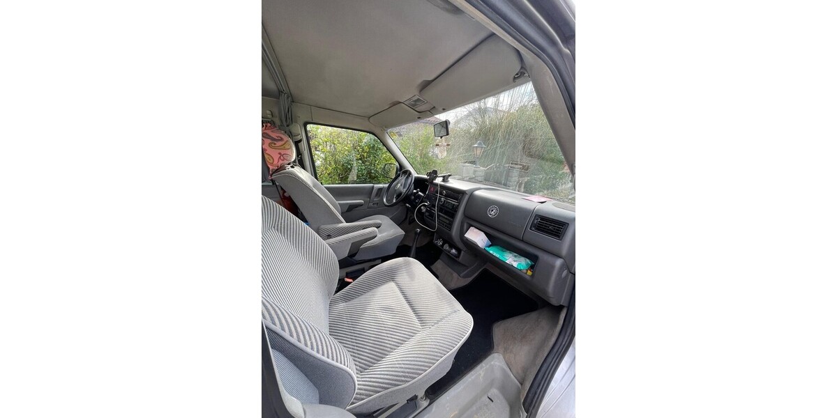 VW T4 Caravelle 335.000 km 7.500 &euro; Puchheim 82178