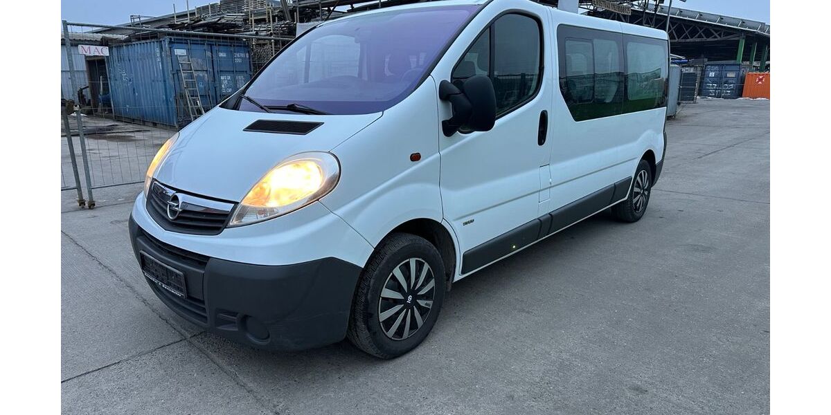Opel Vivaro 158.700 km 8.800 &euro; Berlin 12681
