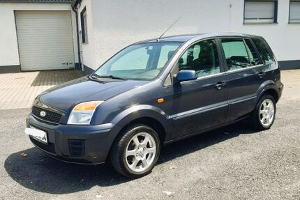 Ford Fusion 218.000 km 2.100 € Menden 58708