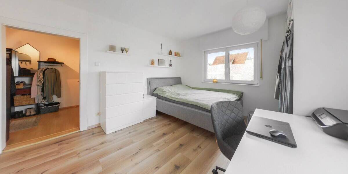 Einfamilienhaus Roth Eckersmühlen - 7 Zimmer, 140 m&sup2;, 349.000&euro; | Angebot:26244293