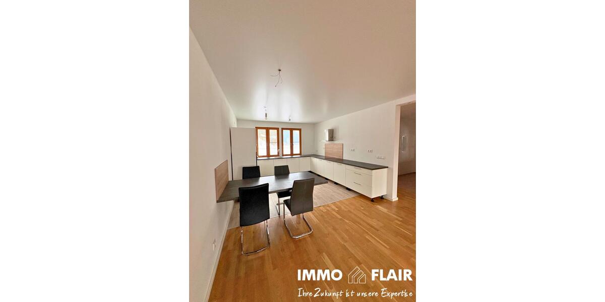 Etagenwohnung Wunsiedel - 3 Zimmer, 81 m&sup2;, 820&euro; | Angebot:26424677