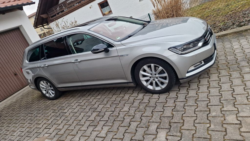VW Passat 140.000 km 18.800 € Ergoldsbach 84061
