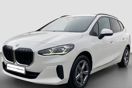 BMW 218 Active Tourer 2.500 km 32.255 € Schneeberg 08289