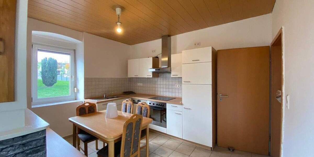 Schöne helle 3 Zimmerwohnung mit großem Balkon 3 zimmer