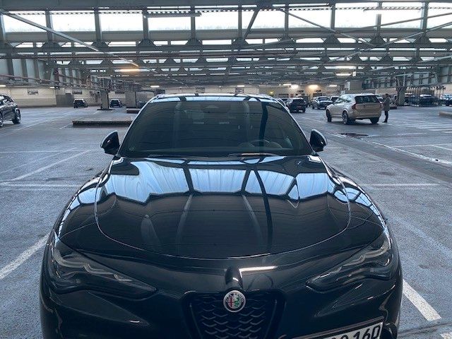 Alfa Romeo Stelvio 9.000 km 56.000 &euro; Halstenbek 25469