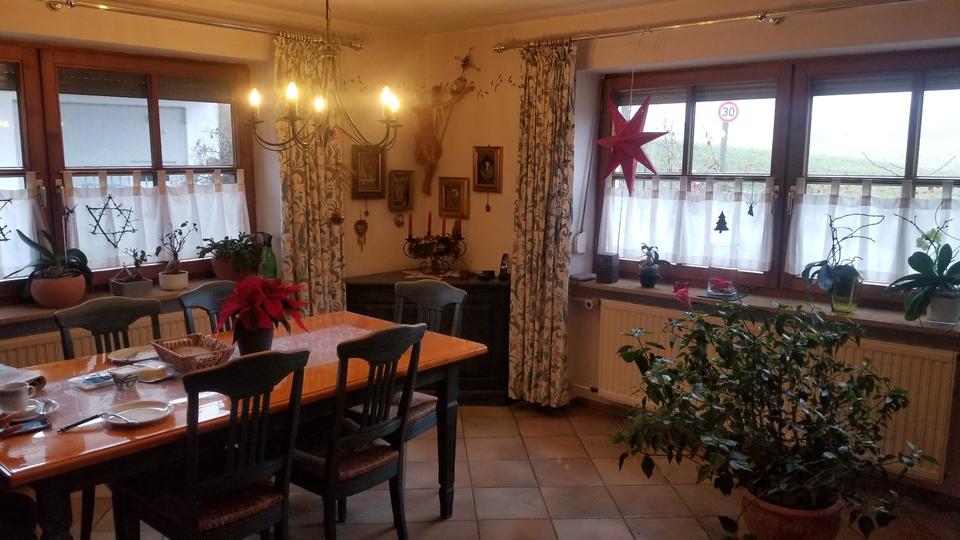 Bauernhaus, Landhaus Wolnzach - 6 Zimmer, 218 m&sup2;, 1.550&euro; | Angebot:24849177