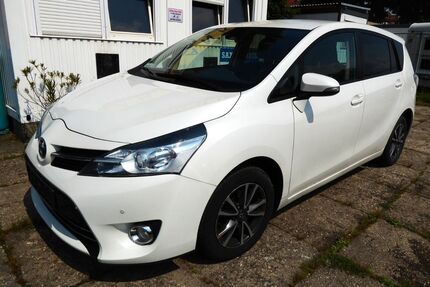 Toyota Verso 103.050 km 12.800 € Dresden 01237
