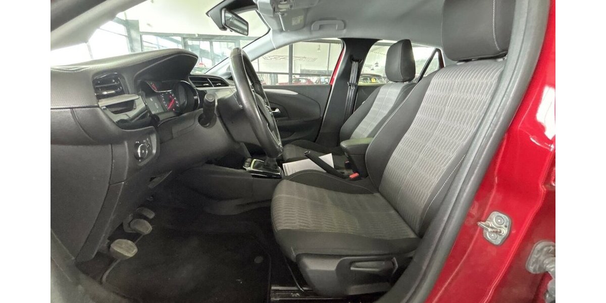 Opel Corsa Edition Sitzheizung / Navi / PDC / LHZ 74.380 km 9.950 &euro; Badem 54657