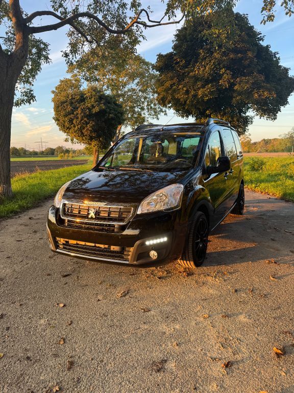 Peugeot Partner Tepee 124.230 km 12.500 € Lambsheim 67245