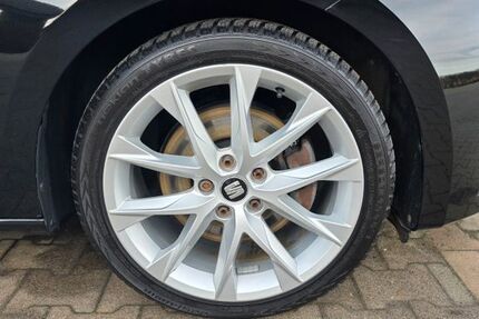 Seat Leon 144.000 km 15.600 &euro; Neuenkirchen 49586