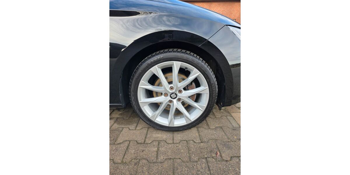 Seat Leon 144.000 km 15.600 &euro; Neuenkirchen 49586