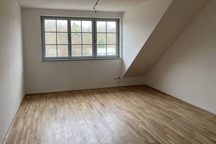 Wohnung Pirna - 3 Zimmer, 104 m&sup2;, 1.044&euro; | Angebot:26835566