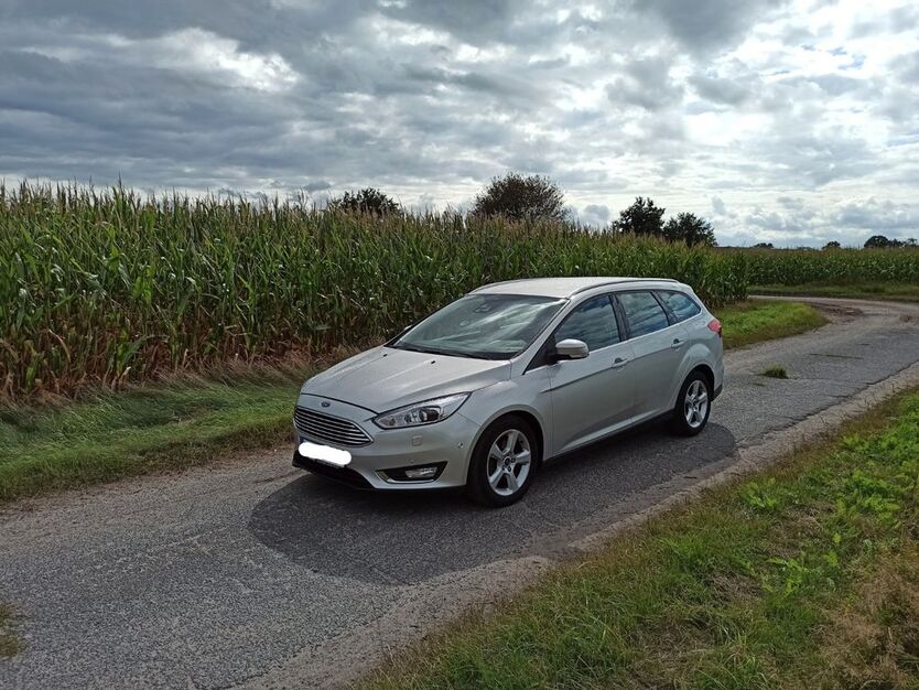 Ford Focus 254.000 km 7.500 € Brockel 27386