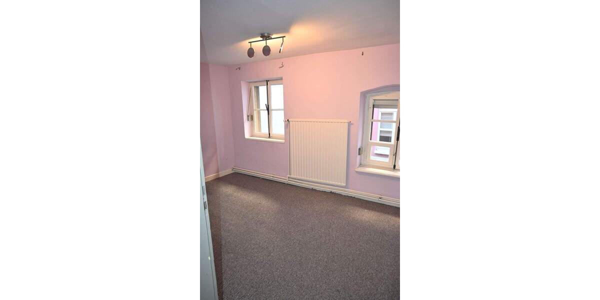 Einfamilienhaus Zell (Mosel) Merl - 9 Zimmer, 180 m&sup2;, 139.900&euro; | Angebot:25877205