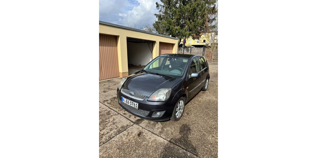 Ford Fiesta 144.000 km 2.249 &euro; Nürnberg 90451
