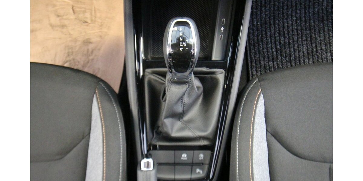 Skoda Kamiq TSI OPF 7-DSG Selection LED+KAMERA+ACC 8.634 km 21.900 &euro; Hagenow 19230