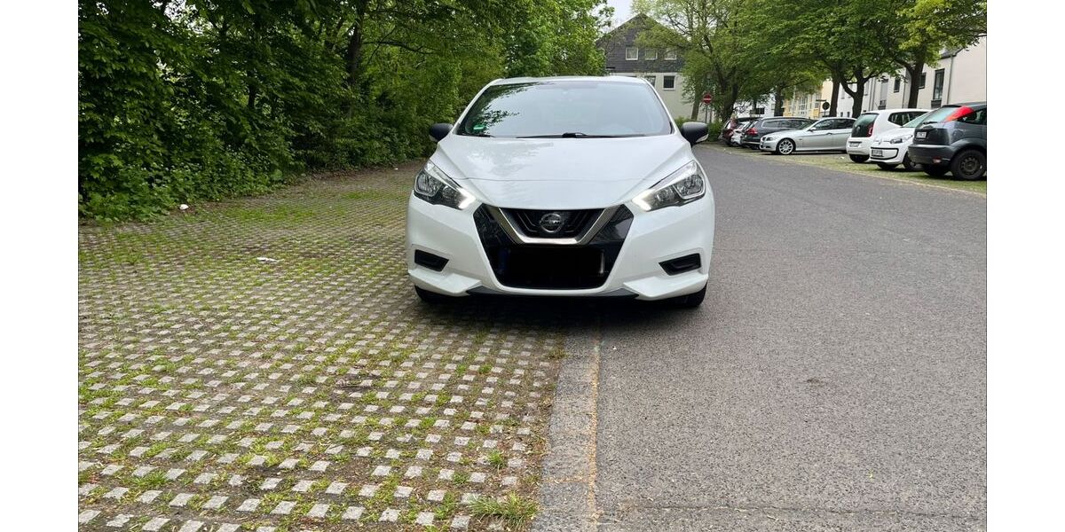 Nissan Micra 99.000 km 6.200 &euro; Leverkusen 51375