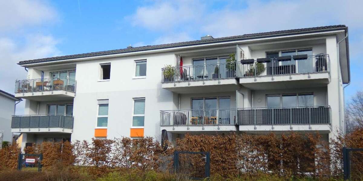 Etagenwohnung Leverkusen Alkenrath - 4 Zimmer, 110 m&sup2;, 1.375&euro; | Angebot:25394476
