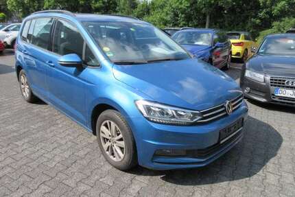 VW Touran Comfortline 2.0 TDI DSG NAVI AHK LED ACC AL