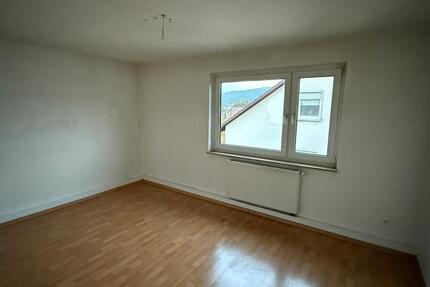 3 Zimmer Wohnung in guter Lage zimmer