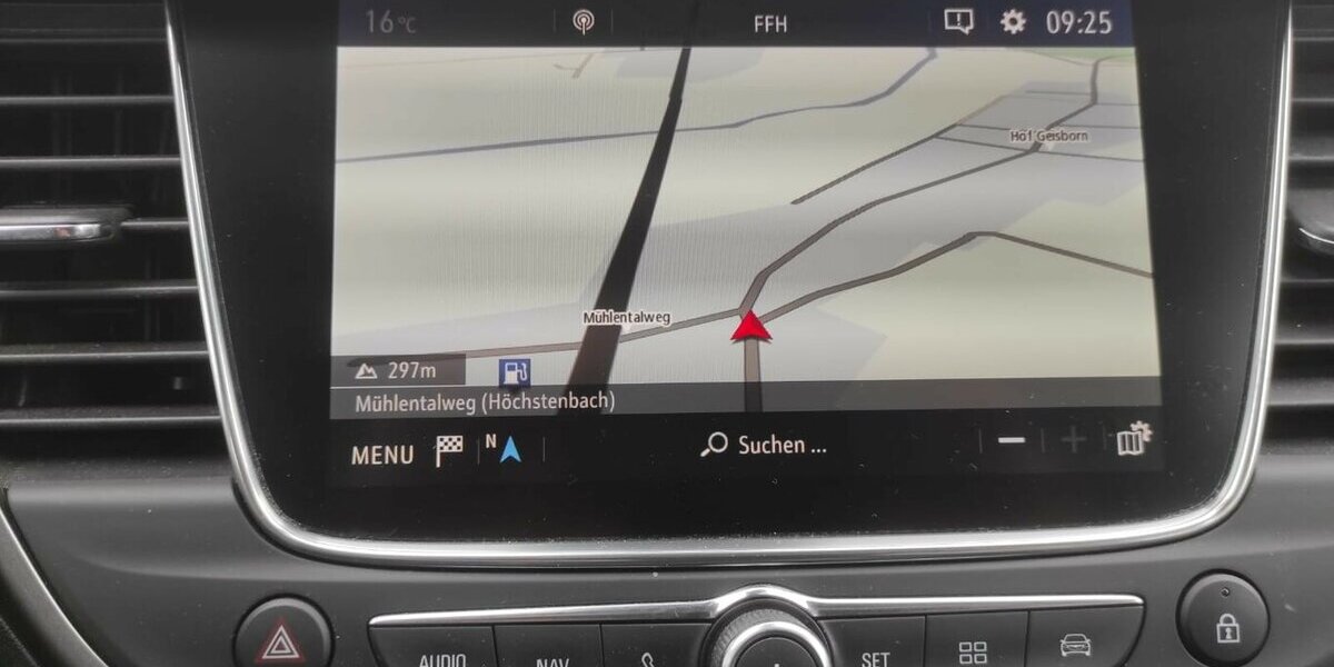 Opel Crossland 1,2 Turbo Ultimate Navi/LED/SH/FH/PDC 102.985 km 9.500 &euro; Höchstenbach 57629