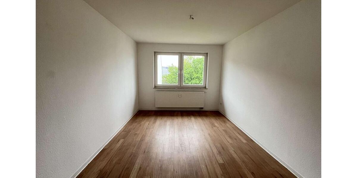 Etagenwohnung Halberstadt - 3 Zimmer, 91 m&sup2;, 499&euro; | Angebot:26675303