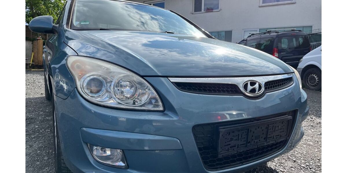 Hyundai i30 263.777 km 1.299 &euro; Reilingen 68799