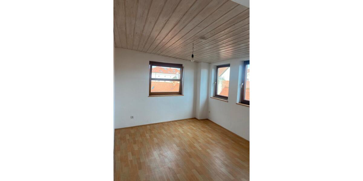 Mehrfamilienhaus, Wohnhaus Bamberg Gereuth - 14 Zimmer, 205 m&sup2;, 670.000&euro; | Angebot:27082715