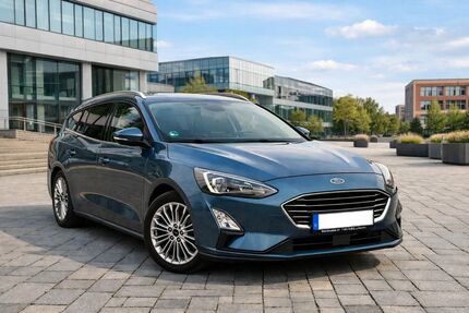 Ford Focus 88.000 km 13.800 &euro; Niddatal 61194