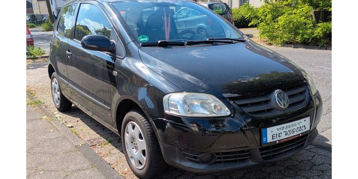 VW Fox 131.000 km 2.390 &euro; Düsseldorf 49597
