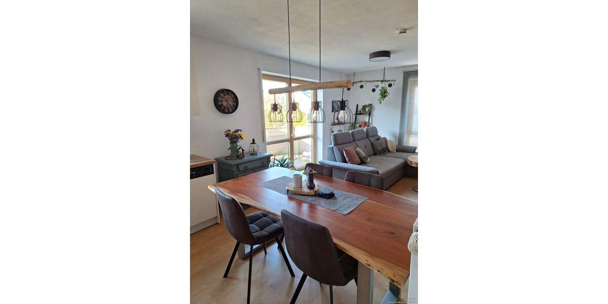 Helle 3-Zimmer-Wohnung mit Balkon in Obermässing 3 zimmer