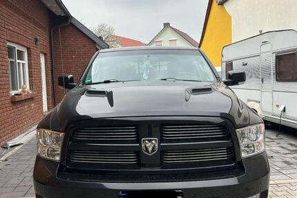 Dodge RAM 243.000 km 17.999 &euro; Haßleben 99198