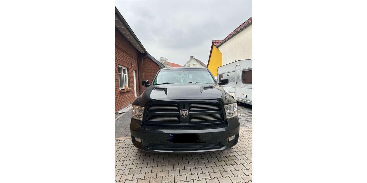 Dodge RAM 243.000 km 17.999 &euro; Haßleben 99198