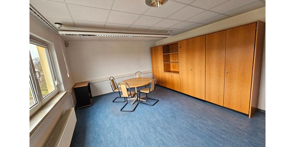 Gewerbeobjekt Bitterfeld-Wolfen Wolfen - 1.350&euro; | Angebot:25172244