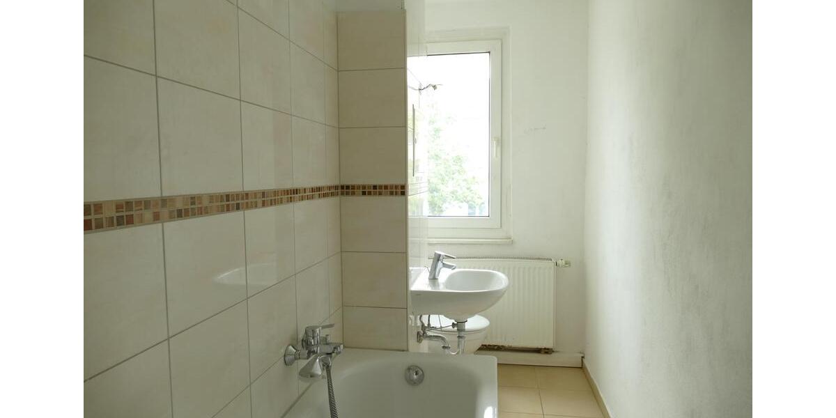 Etagenwohnung Naumburg (Saale) - 2 Zimmer, 46 m&sup2;, 373&euro; | Angebot:25550994
