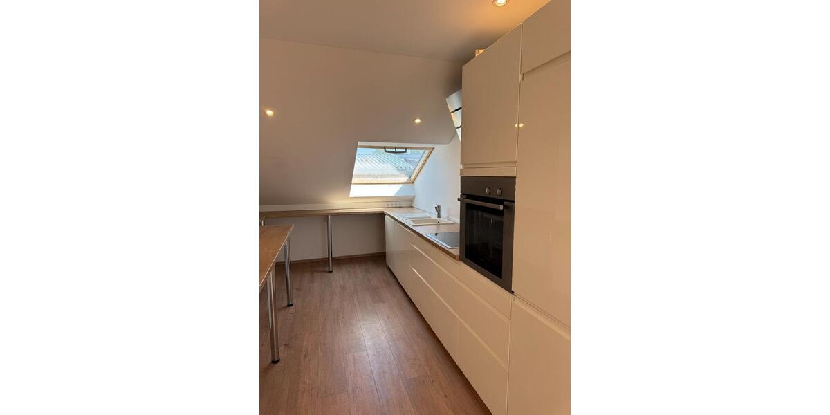 Dachgeschoßwohnung Wiesentheid - 2 Zimmer, 120 m&sup2;, 270.000&euro; | Angebot:24614746