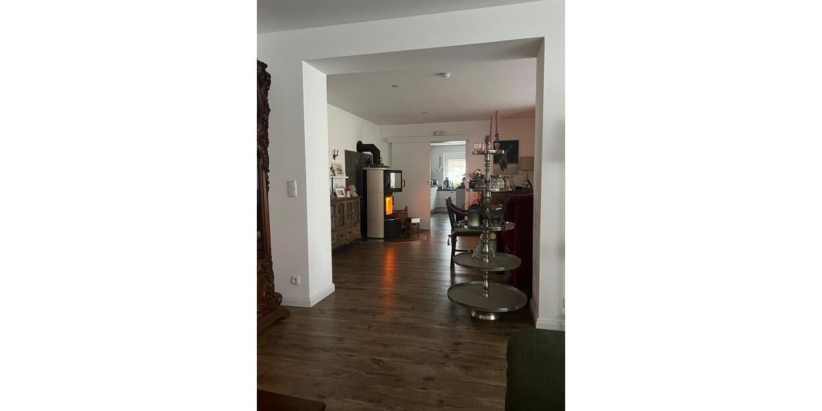 Modernisierte Eigentumswohnung im EG 3 zimmer