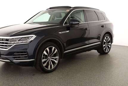 VW Touareg 106.699 km 37.760 &euro; Berlin 12103