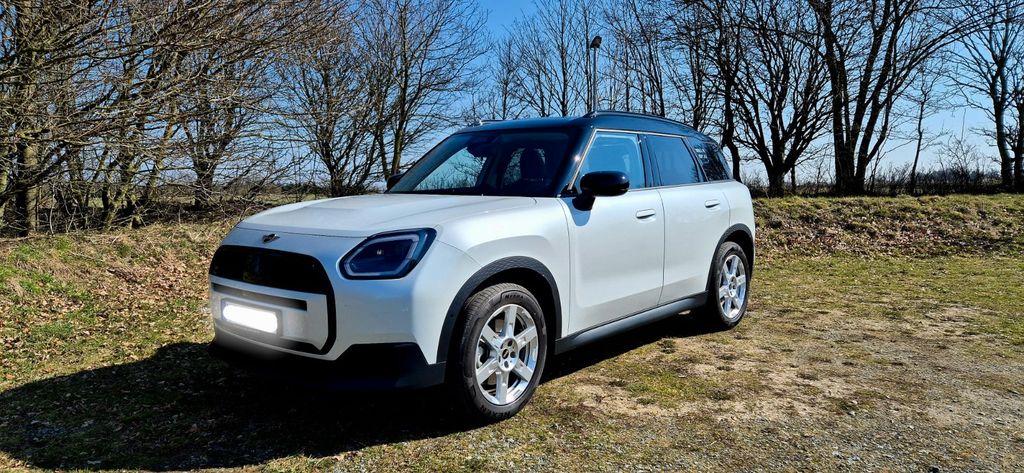 Mini Countryman C (Cooper) 8.000 km 31.800 &euro; Bohmstedt 25853