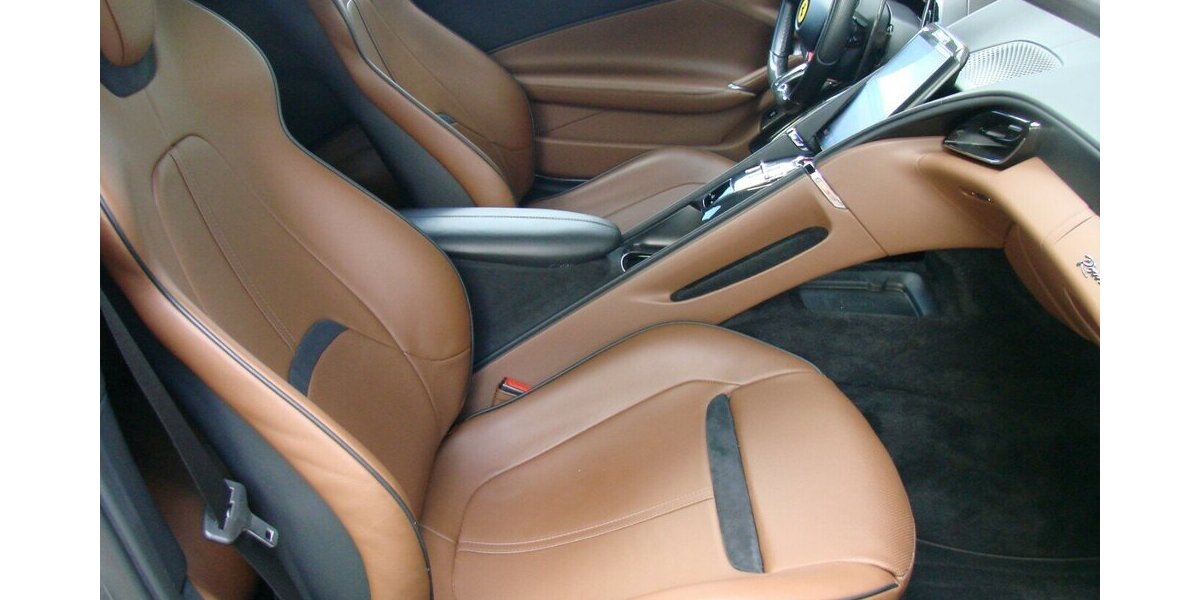 Ferrari Roma V8 Grigio Silverstone Carbon MagneRide LED JB 16.901 km 209.980 &euro; Falkensee 14612