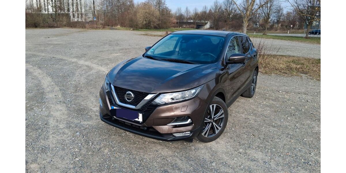 Nissan Qashqai 33.200 km 16.700 &euro; Friedrichshafen 88046
