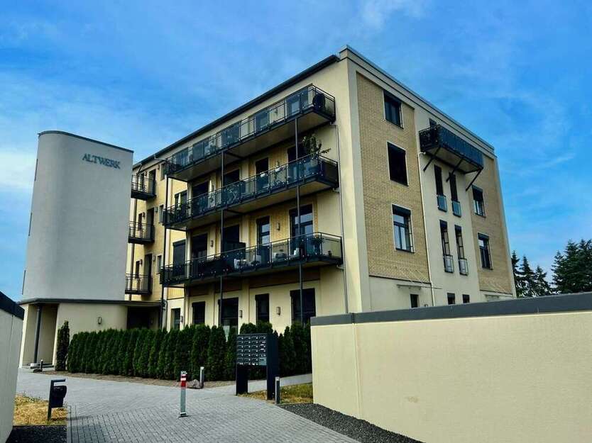 Wohnung zum Mieten in Muldestausee Pouch 1.980 € 172.62 m²