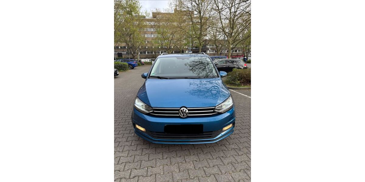 VW Touran 167.590 km 13.900 &euro; Frankfurt am Main 60431