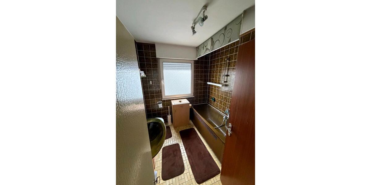 Einfamilienhaus Schönthal - 12 Zimmer, 140 m&sup2;, 225.000&euro; | Angebot:24886146