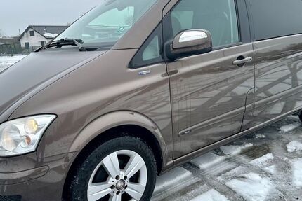 Mercedes-Benz Viano 291.000 km 9.500 &euro; Rostock 18147